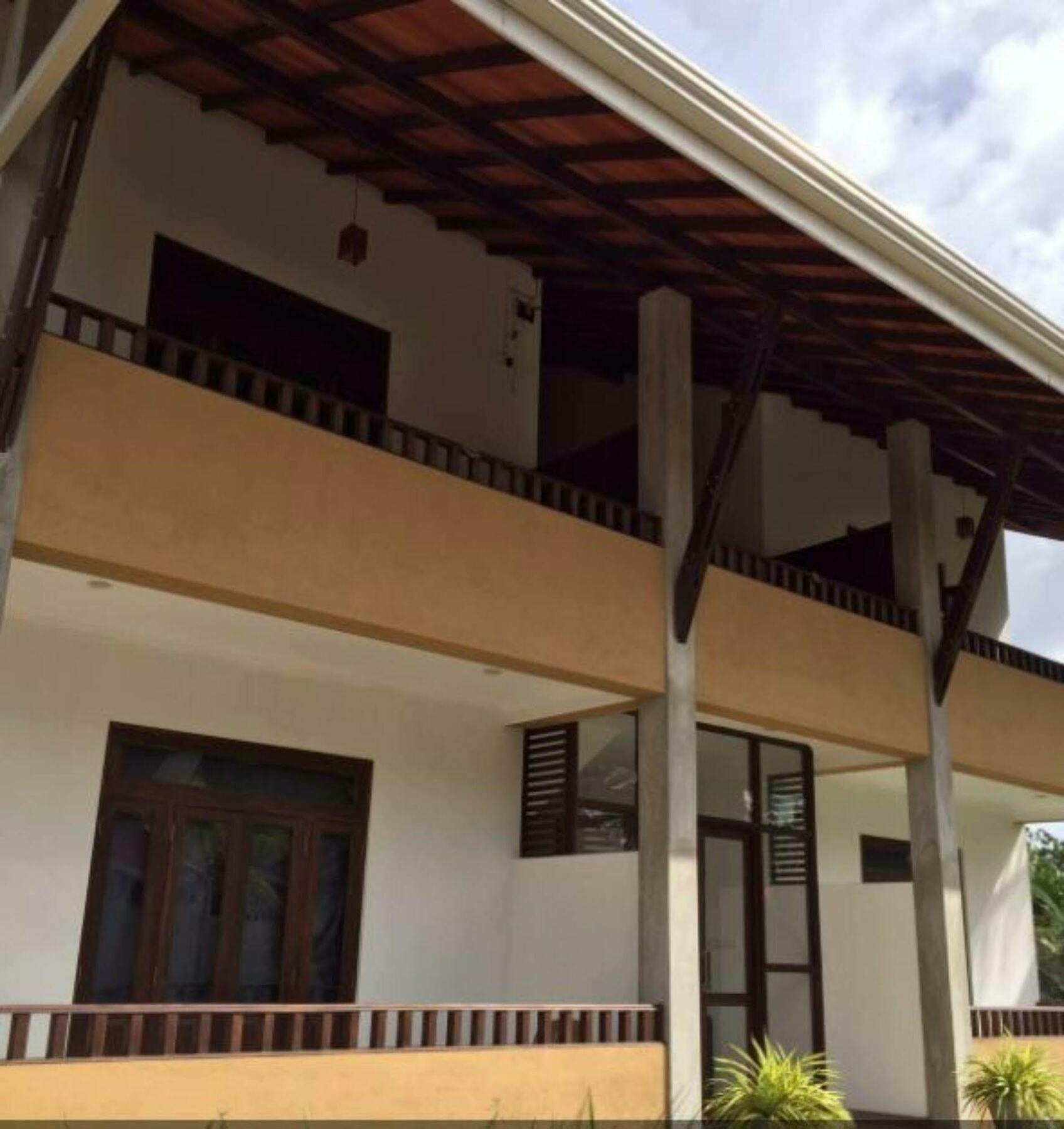ซันไรส์ พาเลซ เนกอมโบ Bed & Breakfast ภายนอก รูปภาพ