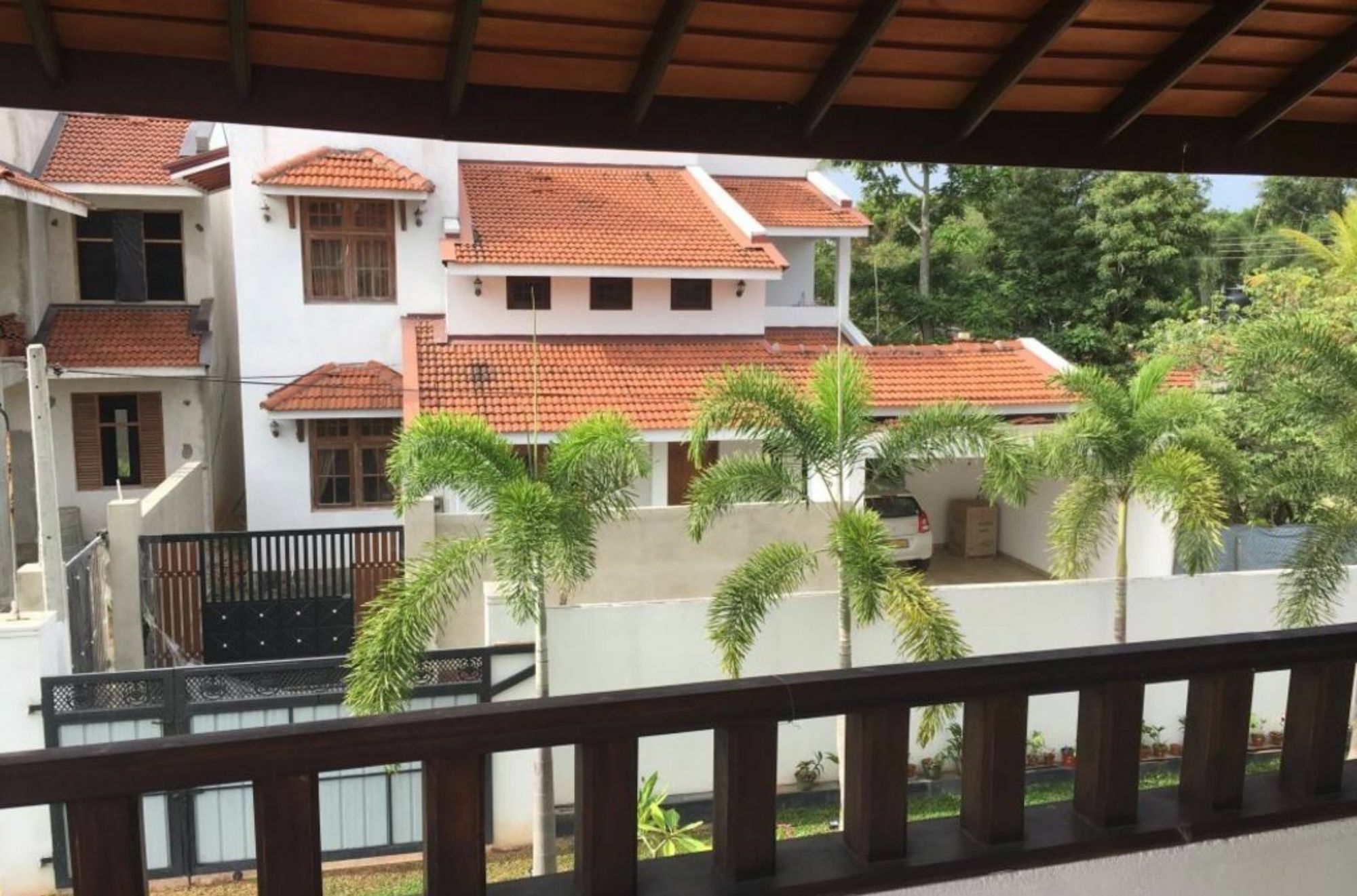 ซันไรส์ พาเลซ เนกอมโบ Bed & Breakfast ภายนอก รูปภาพ